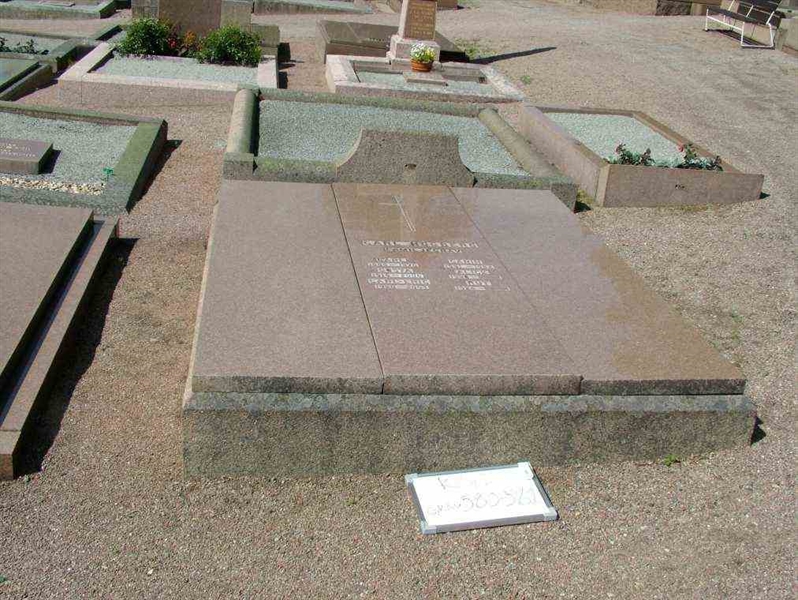 Grave number: 2   580-581