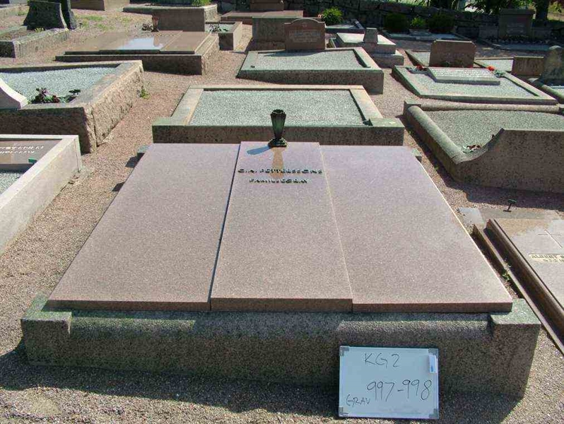 Hautatunnus: 2   997-998