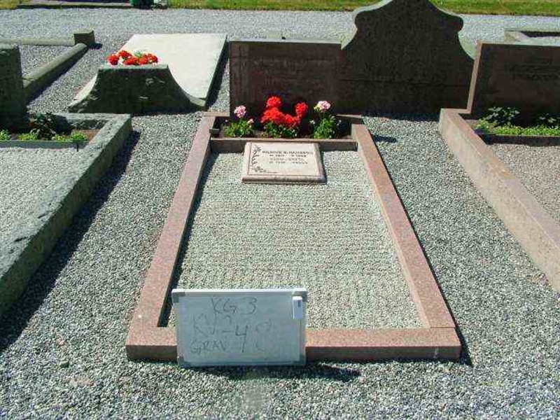 Gravnummer: 3 02    48