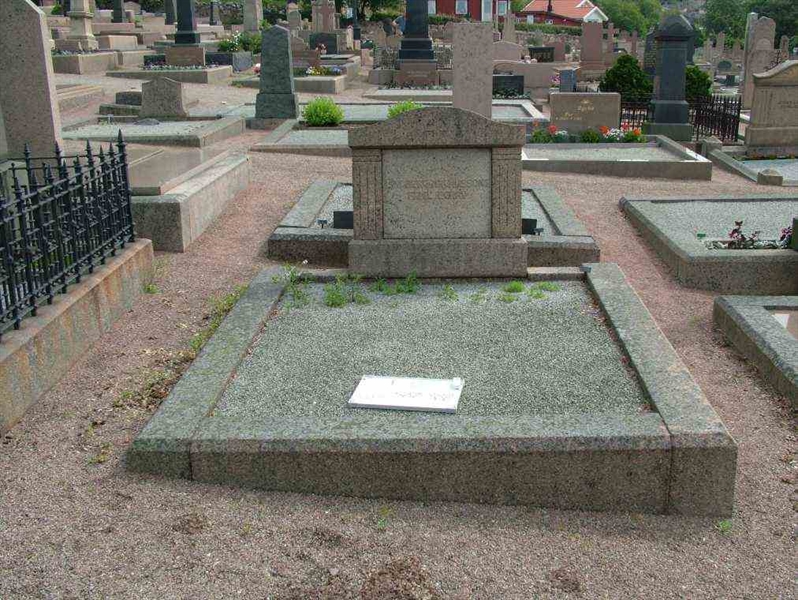 Hautatunnus: 2   387-388