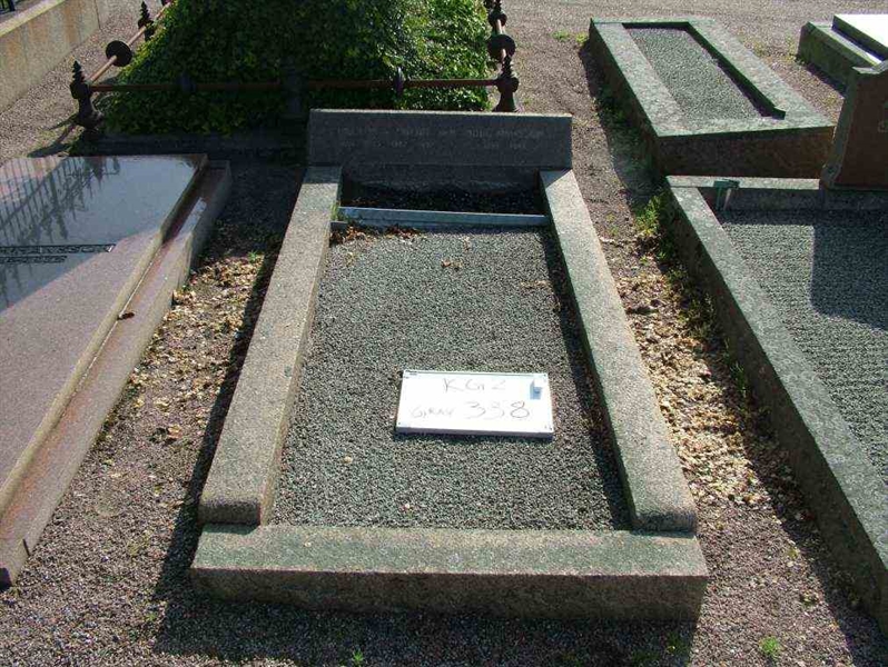 Grave number: 2   338