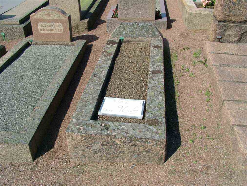 Grave number: 2   966