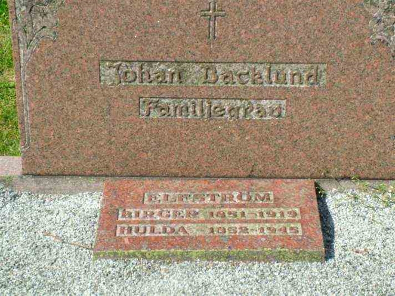 Gravnummer: 3 02   294-295