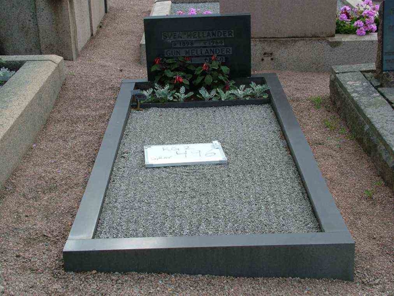 Grave number: 2   496