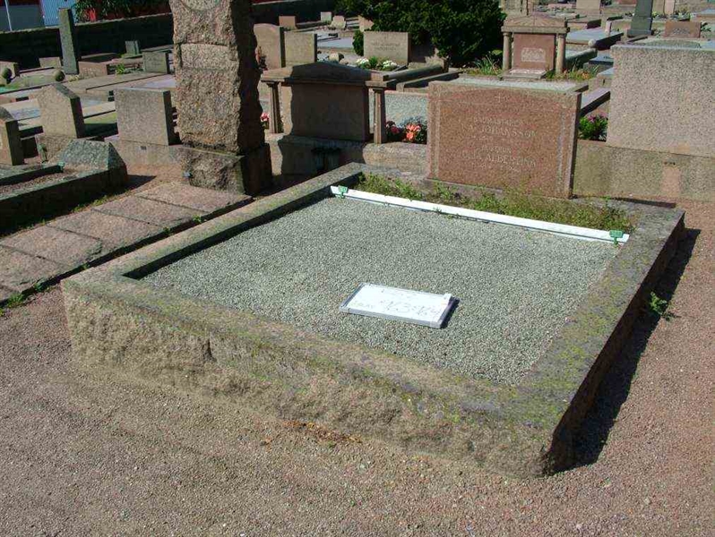 Hautatunnus: 2   963-964