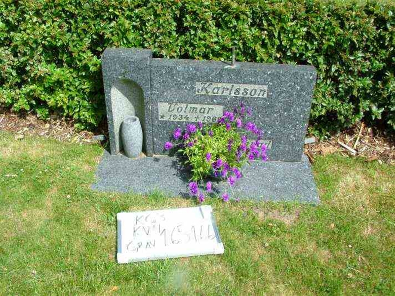 Gravnummer: 3 04   165-166