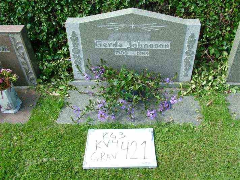 Hautatunnus: 3 04   421