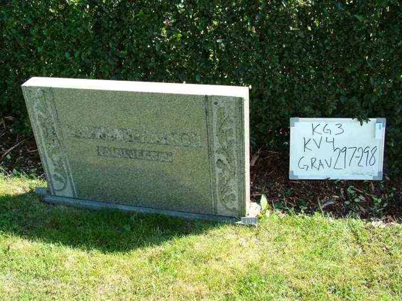 Gravnummer: 3 04   297-298