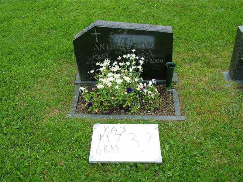 Gravnummer: 3 07    32