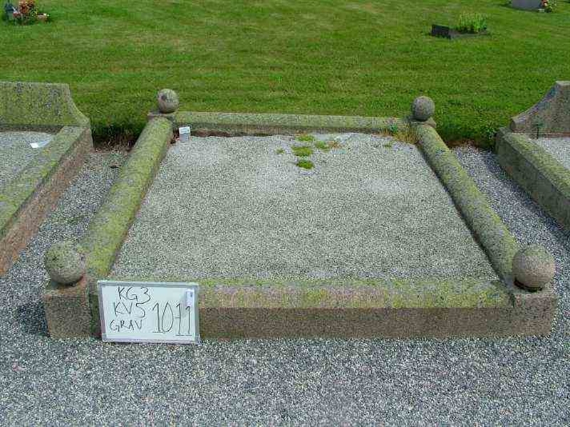 Gravnummer: 3 05    10-11