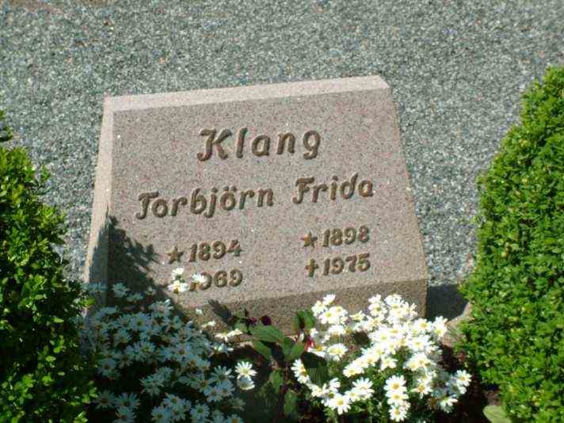 Gravnummer: 3 03    25-26