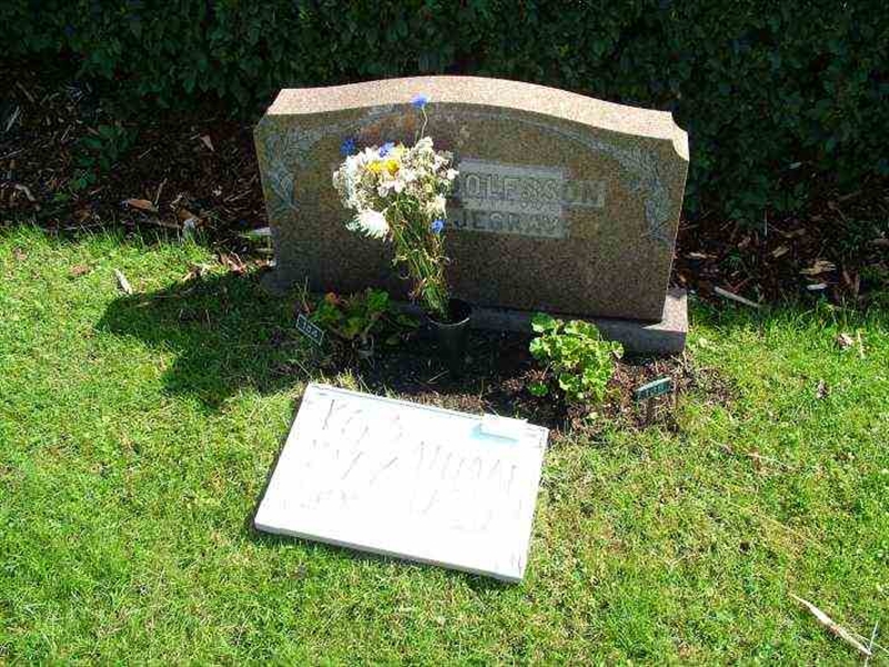 Gravnummer: 3 07   104-105