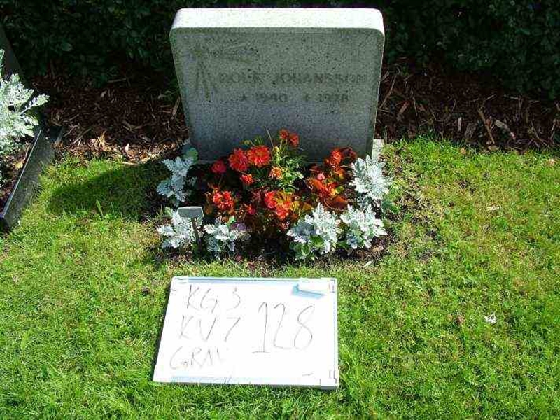 Gravnummer: 3 07   128