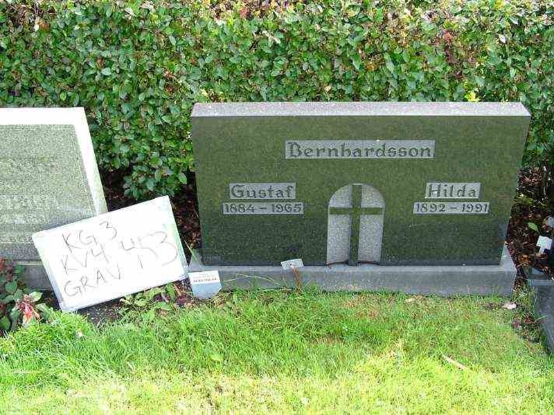 Gravnummer: 3 04   453