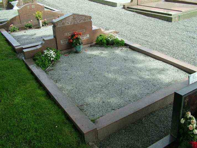 Gravnummer: 3 06     3-4