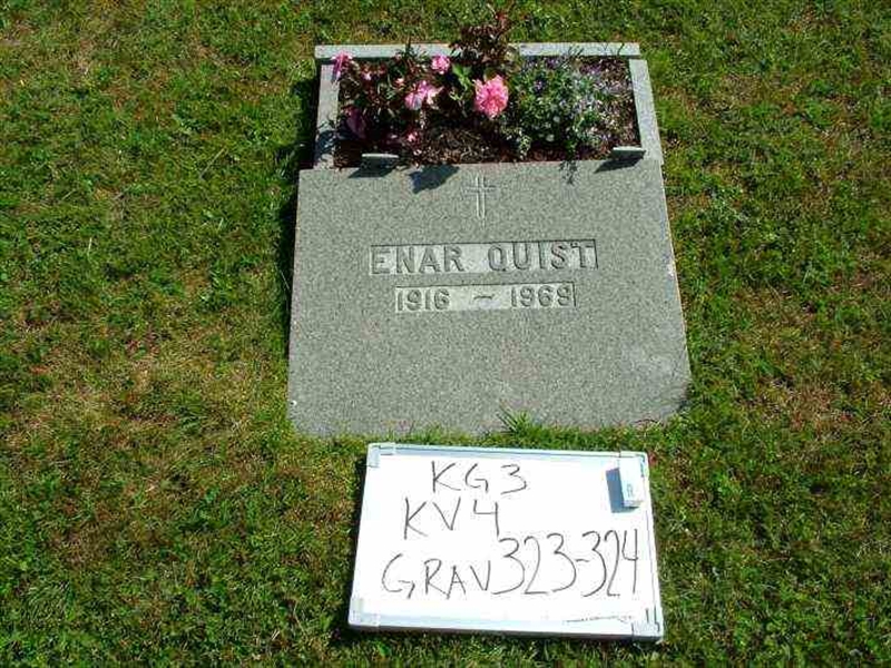 Gravnummer: 3 04   323-324