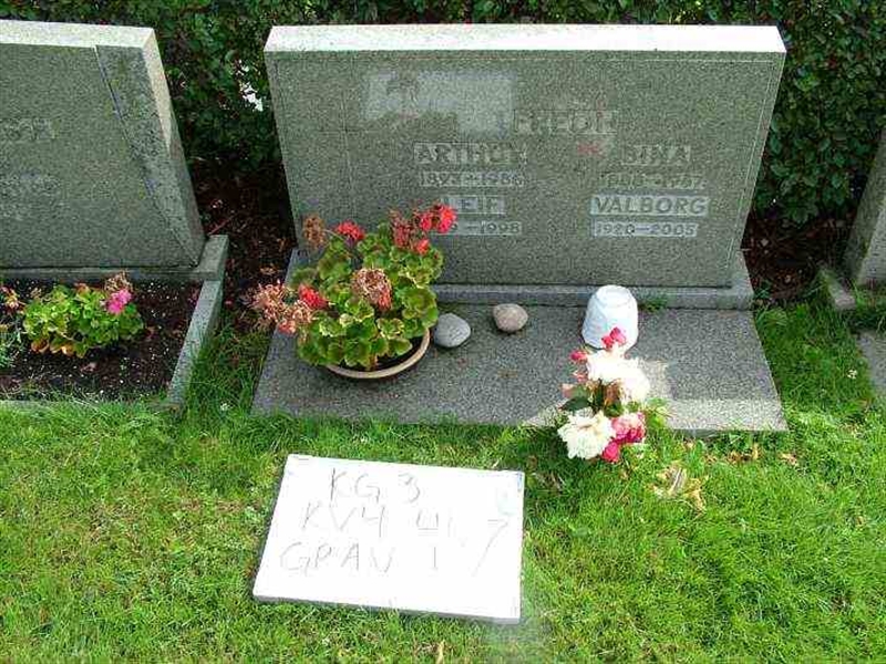 Hautatunnus: 3 04   457