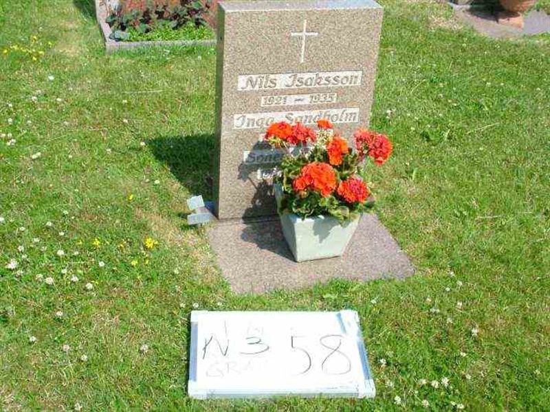 Gravnummer: 3 03    58