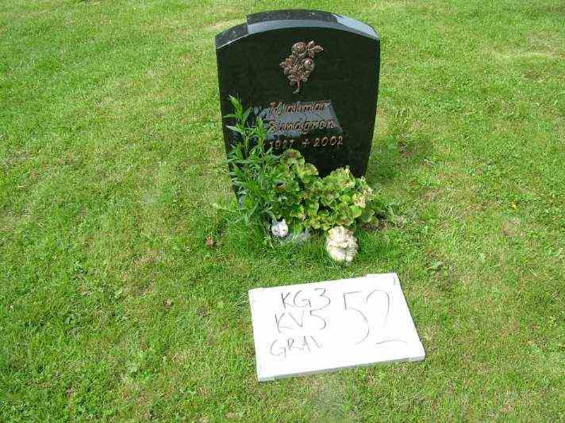 Gravnummer: 3 05    52