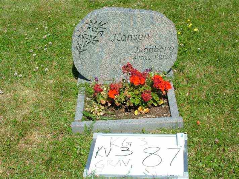 Gravnummer: 3 03    87