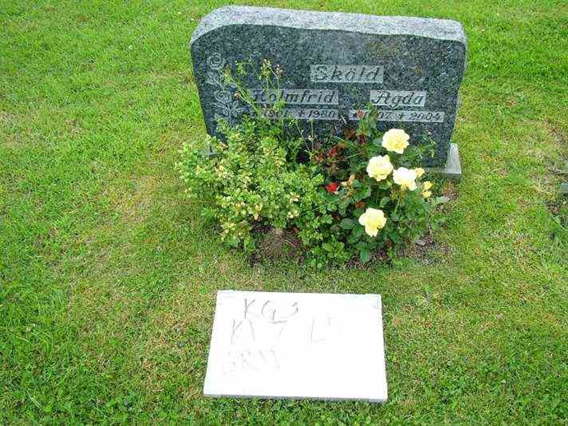 Gravnummer: 3 07    48