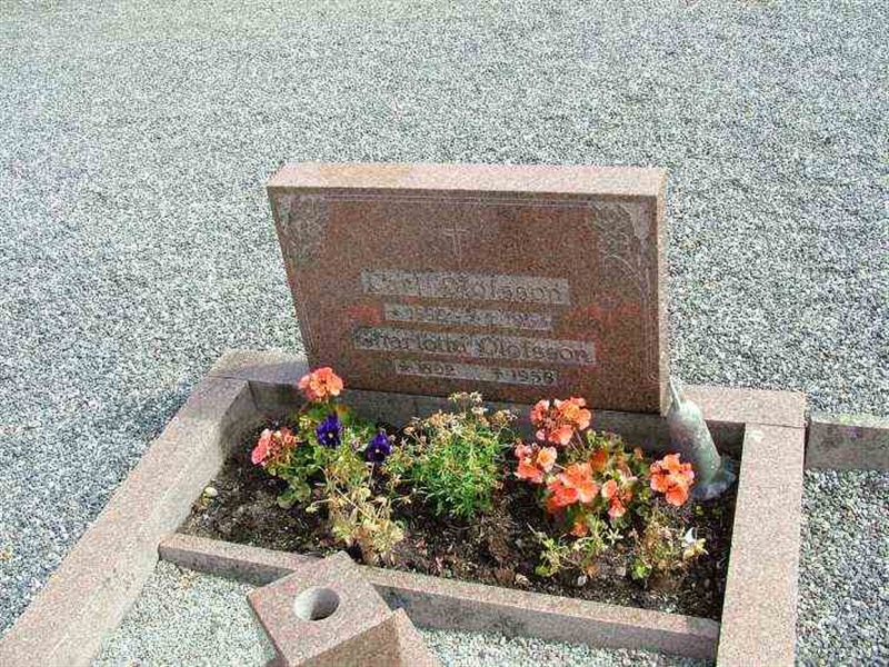 Gravnummer: 3 06   111