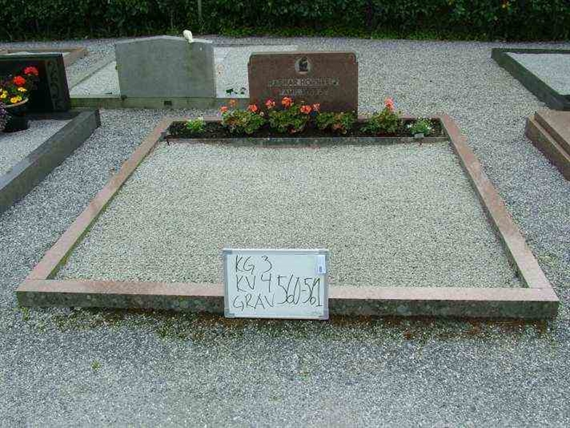 Hautatunnus: 3 04   560-561