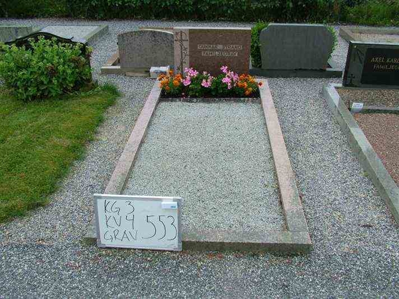 Gravnummer: 3 04   553