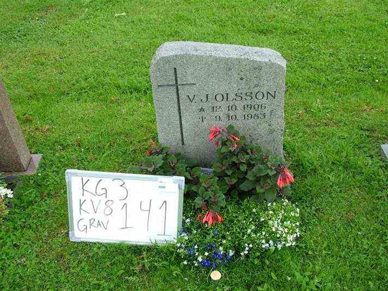 Hautatunnus: 3 08   141