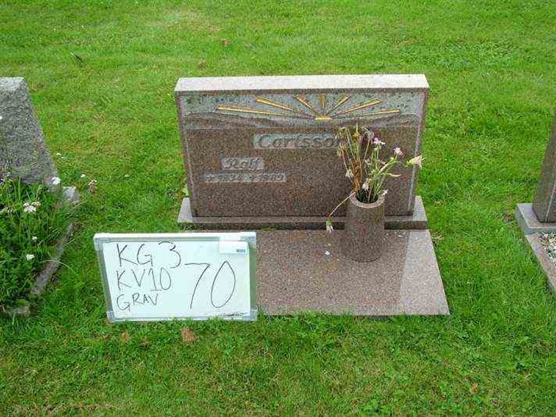 Gravnummer: 3 10    70