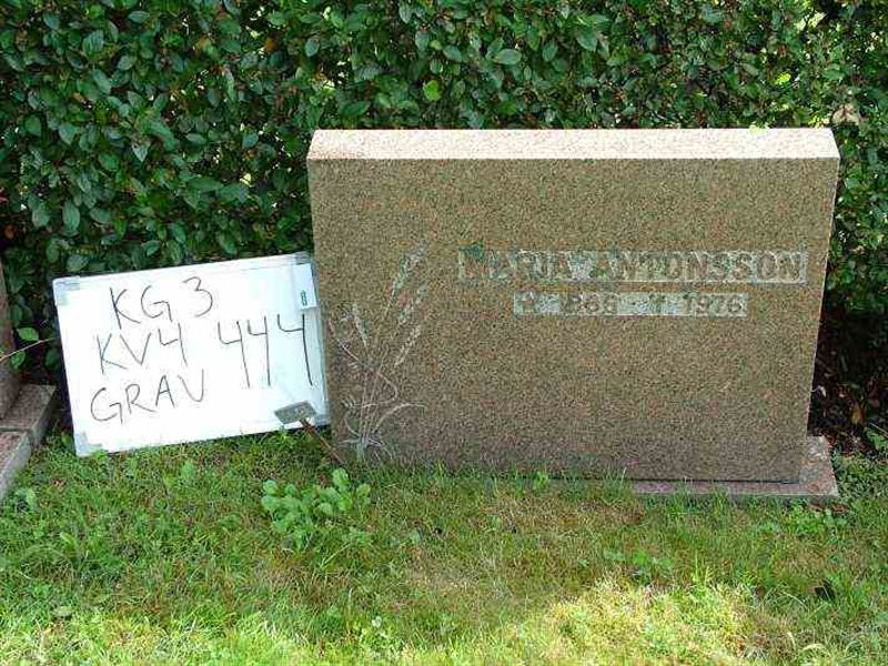 Gravnummer: 3 04   444