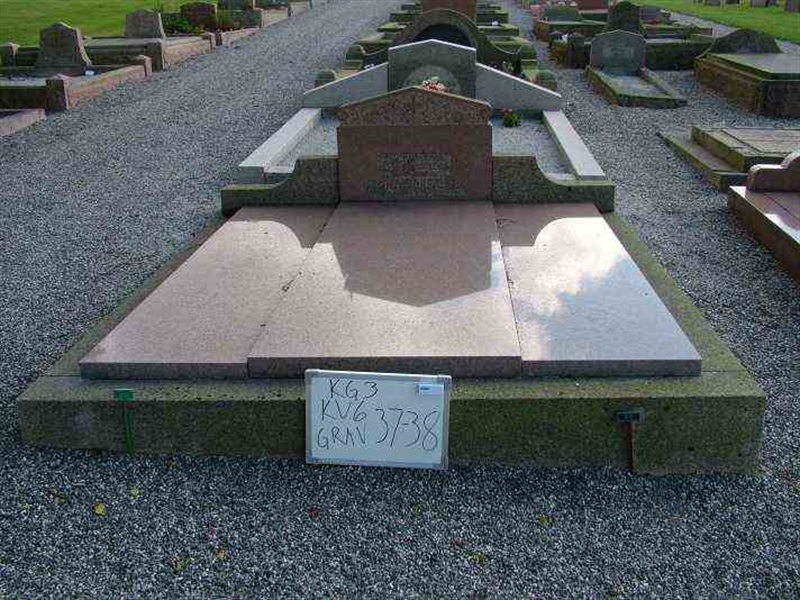 Gravnummer: 3 06    37-38