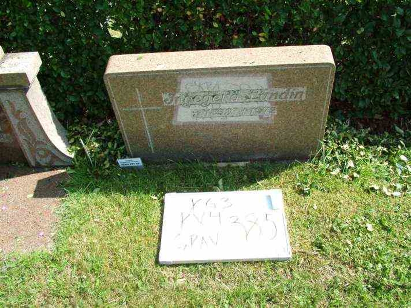 Hautatunnus: 3 04   385