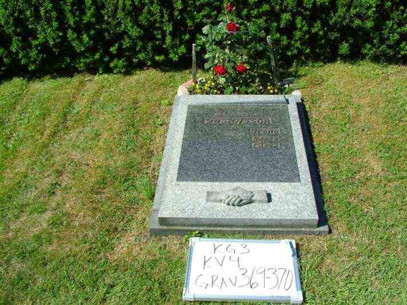 Hautatunnus: 3 04   369-370