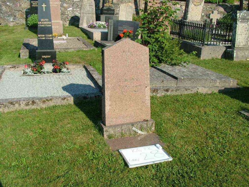 Gravnummer: 5    28-2