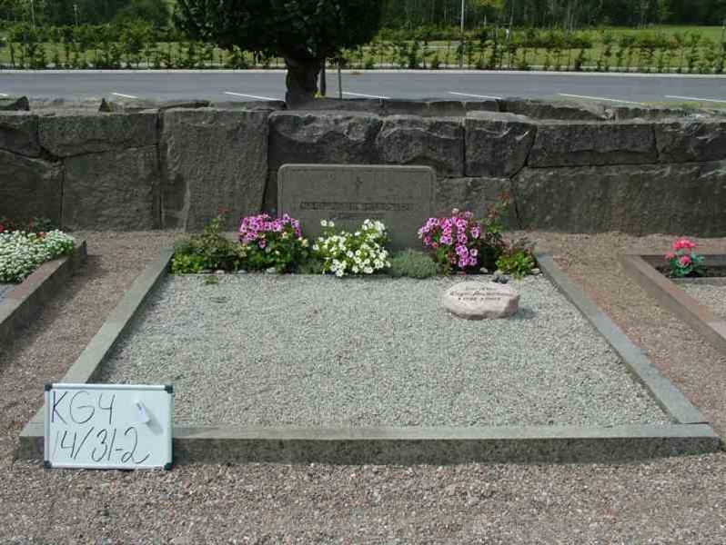 Hautatunnus: 4 14-R    31-32