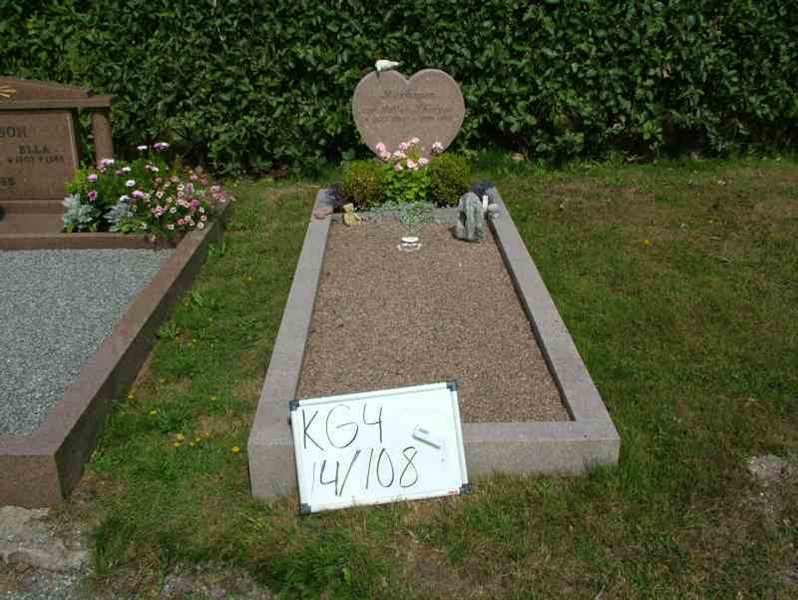 Hautatunnus: 4 14-R   108