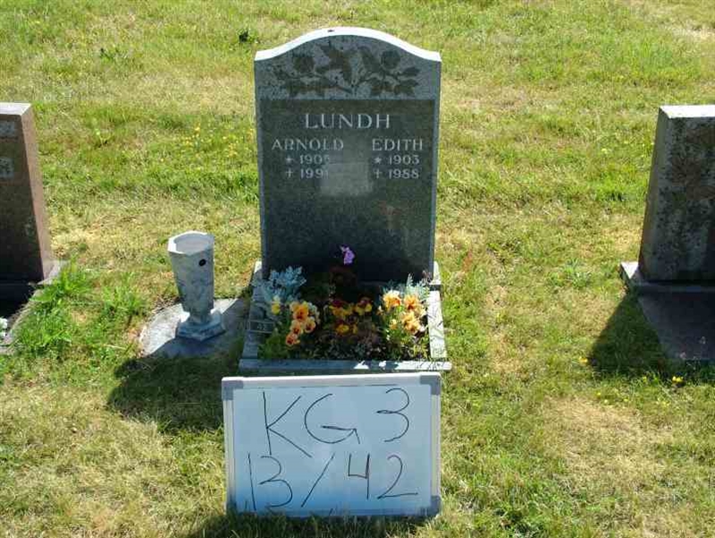 Hautatunnus: 3 13    42