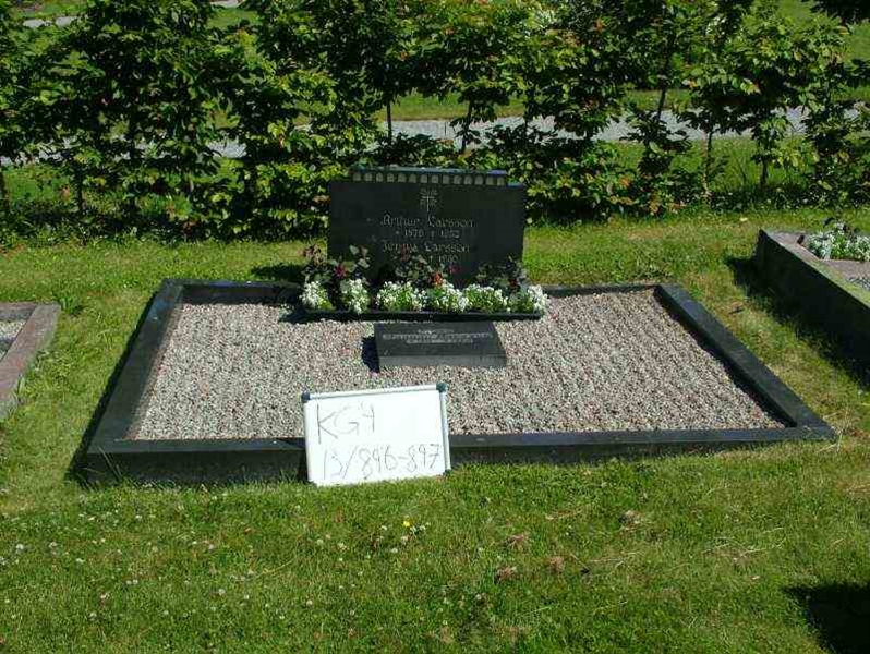 Hautatunnus: 4 13   896-897