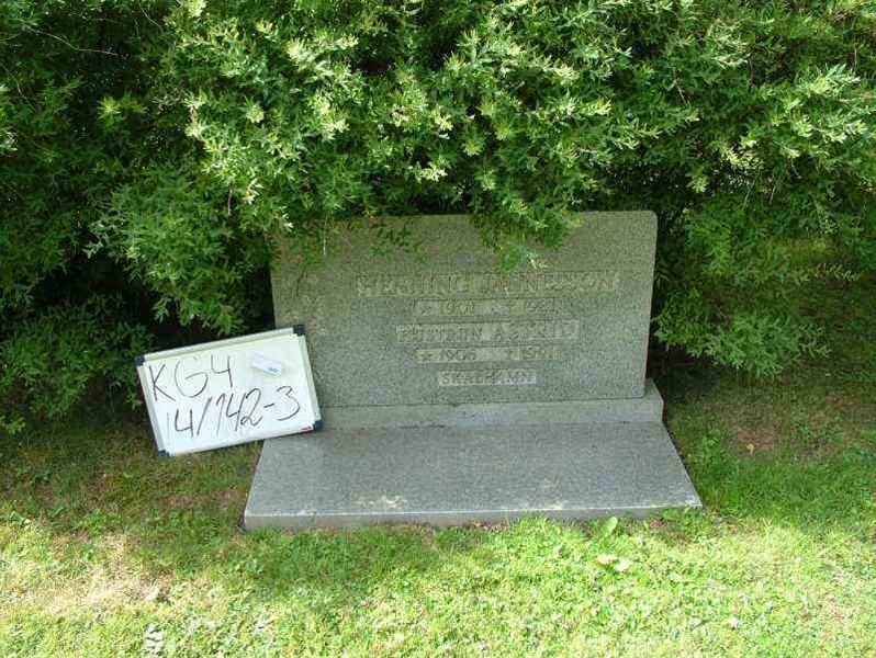 Hautatunnus: 4 14-G   142-143