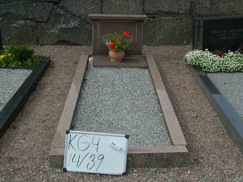 Hautatunnus: 4 14-R    39