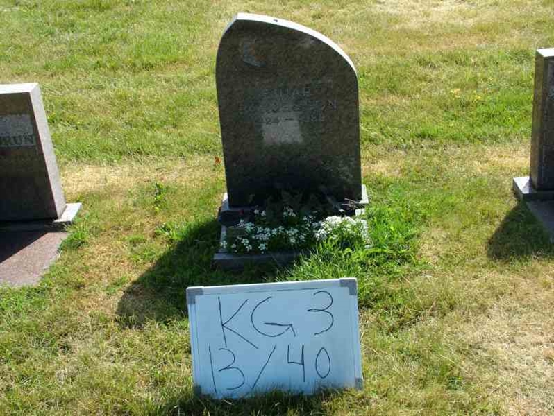 Grave number: 3 13    40