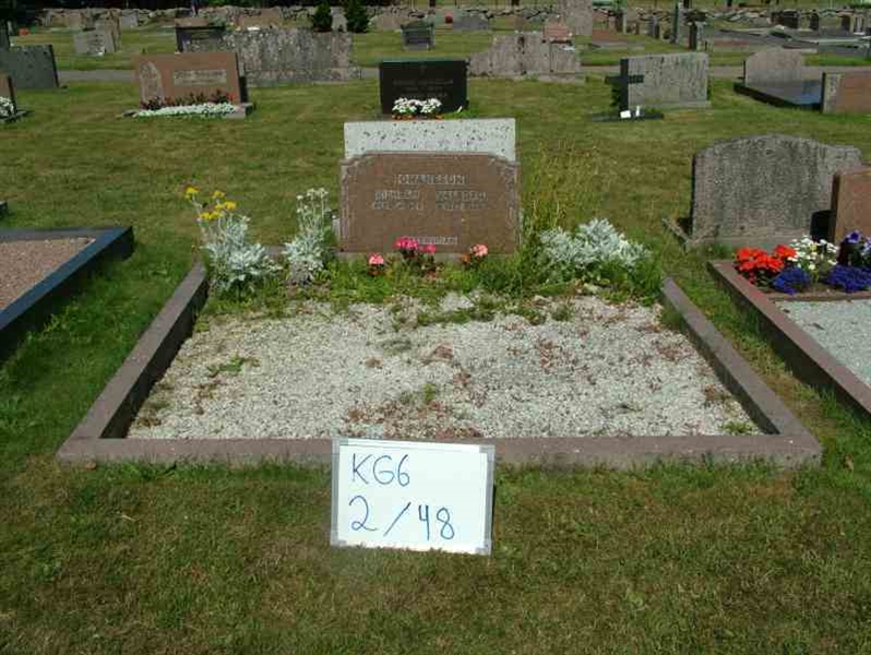 Grave number: 6 02    48-2