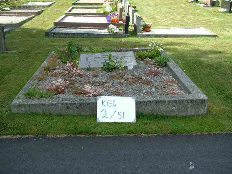 Gravnummer: 6 02    51-2