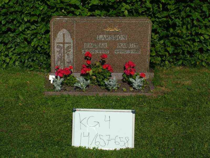 Hautatunnus: 4 14-G   657-658