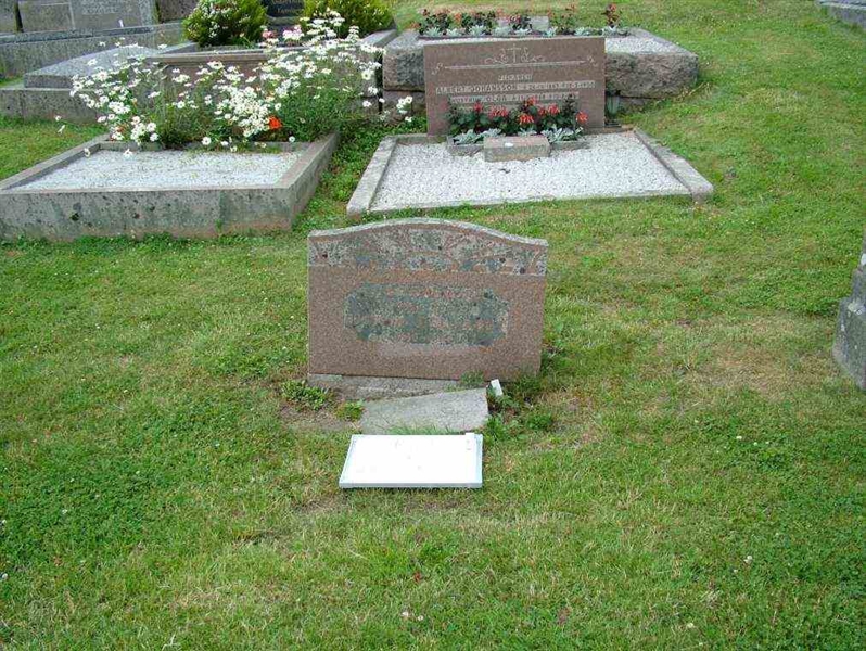 Gravnummer: 5   203-2