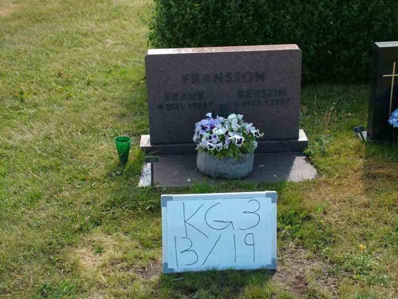 Grave number: 3 13    19