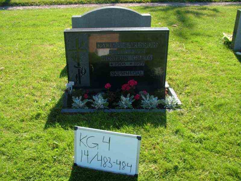 Hautatunnus: 4 14-G   483-484