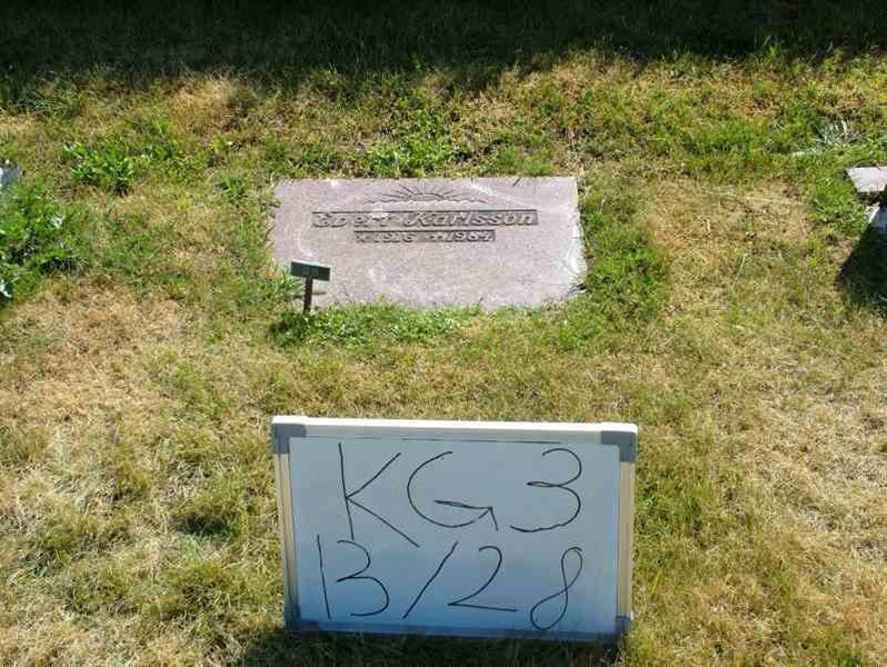 Hautatunnus: 3 13    28