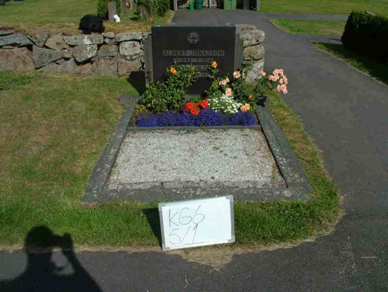 Grave number: 6 05     1-2